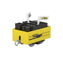 Încarcă imaginea în Galerie, Fisher Price Thomas Locomotiva Motorizata Diesel cu 2 Vagoane