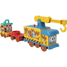 Încarcă imaginea în Galerie, Fisher Price Thomas Locomotiva Motorizata Muddy Fix Em Up Friends