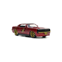 Încarcă imaginea în Galerie, Jada Toys Batman Set Figurina Robin si Masinuta Metalica Chevrolet Camaro 1967