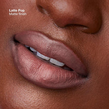 Încarcă imaginea în Galerie, Clinique Pop Longwear Lipstick N17 Latte Pop 3.9gr - Ruj