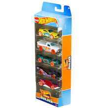 Încarcă imaginea în Galerie, Hot Wheels Vehicule Set 5 Masini Track Builder