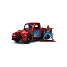 Încarcă imaginea în Galerie, Jada Toys Marvel Set Masinuta Metalica Ford Pick Up si Figurina Spider Man