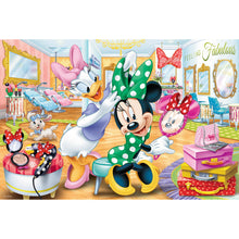 Încarcă imaginea în Galerie, Trfl Puzzle 100p Minnie La Salonul De Infrumusetare