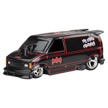 Încarcă imaginea în Galerie, Hot Wheels - Pop Culture Masinuta Metalica Batman Chevy 1985 Astro Van