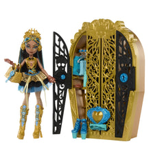 Încarcă imaginea în Galerie, Monster High Skulltimate Secret Papusa Cleo de Nile