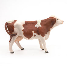 Încarcă imaginea în Galerie, Papo Prietenii de la ferma Figurina Vaca Montbeliarde
