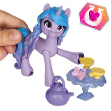 Încarcă imaginea în Galerie, My Little Pony Izzy Moonbow Petrecerea cu Ceai a Unicornilor