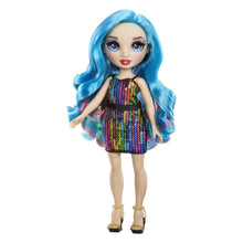 Încarcă imaginea în Galerie, Rainbow High Papusa Fashionista Amaya Raine