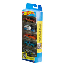 Încarcă imaginea în Galerie, Hot Wheels Vehicule Set 5 Masini Circle Track