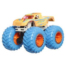 Încarcă imaginea în Galerie, Hot Wheels Monster Truck Glow in The Dark Masinuta Podium Crasher
