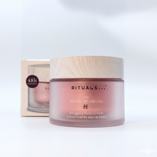 Încarcă imaginea în Galerie, The Ritual of Sakura Whipped Body Cream – Crema de Corp 200ml