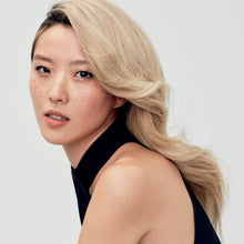 Încarcă imaginea în Galerie, Redken Color Extend Blondage - Balsam cu Pigment Violet 300ml