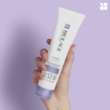 Încarcă imaginea în Galerie, Matrix Biolage Hydra Source Blow Dry - Crema pentru Protectie Termica 150ml