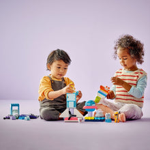Încarcă imaginea în Galerie, Lego Duplo Aventura cu Naveta Spatiala 3 in 1