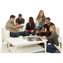 Încarcă imaginea în Galerie, Jocuri Cluedo Un Joc Al Misterelor