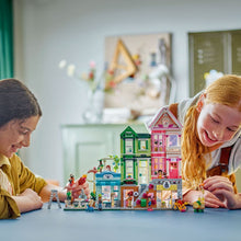 Încarcă imaginea în Galerie, Lego Friends Apartamente si Magazine in Orasul Heartlake