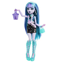 Încarcă imaginea în Galerie, Monster High Neon Frights Papusa Twyla