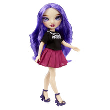 Încarcă imaginea în Galerie, Rainbow High Papusa Emi Vanda