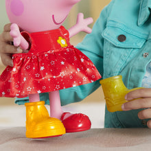 Încarcă imaginea în Galerie, Peppa Pig Figurina Interactiva Peppa