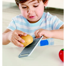 Încarcă imaginea în Galerie, Hape Set Pentru Curatat si Taiat Legume