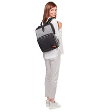Încarcă imaginea în Galerie, Kinderkraft Geanta Multifunctionala Mamici Molly Black