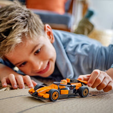 Încarcă imaginea în Galerie, Lego City Pilot F1 cu Masina de Curse Mclaren
