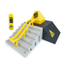 Încarcă imaginea în Galerie, Tech Deck Set Skate Park Pyramid Shredder