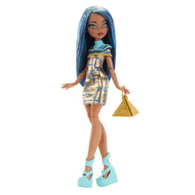 Încarcă imaginea în Galerie, Monster High Papusa Cleo Denile