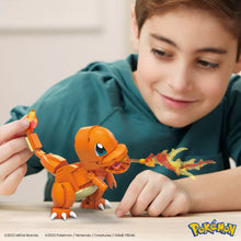 Încarcă imaginea în Galerie, Pokemon Mega Construx Set de Constructie Charmander Salameche 180 Piese