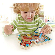 Încarcă imaginea în Galerie, Hape Labrint Magnetic Locomotiva