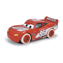 Încarcă imaginea în Galerie, Jada Toys Masinuta RC Fulger Mcqueen Glow Racer