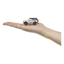 Încarcă imaginea în Galerie, Majorette Castheads Series Set 5 Masinute