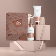 Încarcă imaginea în Galerie, Wella Professionals Fusion Set Par Deteriorat - Sampon 250ml si Balsam 200ml