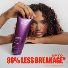 Încarcă imaginea în Galerie, Wella Professionals Ultimate Color Conditioner 200ml - Balsam Hidratant Pentru Par Vopsit - Beauty Lounge