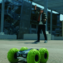 Încarcă imaginea în Galerie, Silverlit Masina cu Telecomanda Exost 360 Tornado Verde