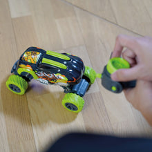 Încarcă imaginea în Galerie, Silverlit Masina cu Telecomanda Exost R/C X-Crawler