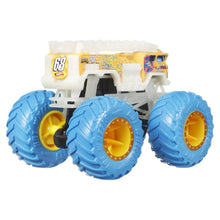 Încarcă imaginea în Galerie, Hot Wheels Monster Truck Glow in The Dark Masinuta 5 Alarm