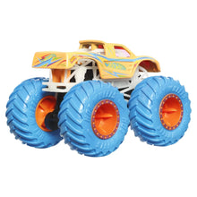 Încarcă imaginea în Galerie, Hot Wheels Monster Truck Glow in The Dark Masinuta Podium Crasher