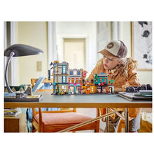 Încarcă imaginea în Galerie, Lego Creator Strada Principala