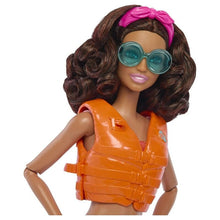 Încarcă imaginea în Galerie, Barbie Papusa la Surf