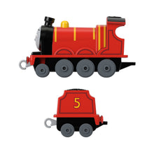 Încarcă imaginea în Galerie, Fisher Price Thomas Locomotiva cu Vagon Push Along James