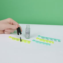 Încarcă imaginea în Galerie, Cool Maker Go Glam Set de Manichiura cu Sclipici