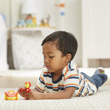 Încarcă imaginea în Galerie, Spider-Man Spidey Prietenii Extraordinari Set Vehicul si Figurina Iron Man