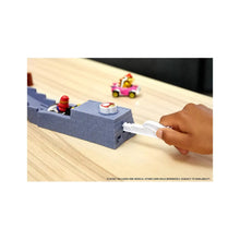 Încarcă imaginea în Galerie, Hot Wheels Pista Mario Kart Fantoma Infricosatoare