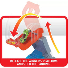 Încarcă imaginea în Galerie, Hot Wheels Lansator cu Masinuta Power Up The Hill