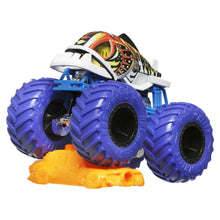 Încarcă imaginea în Galerie, Hot Wheels Monster Truck Masinuta Piran-Ahhhh