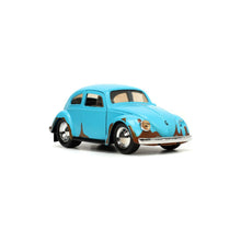 Încarcă imaginea în Galerie, Jada Toys Set Masinuta Metalica Volkswagen Bettle si Figurina Metalica Stitch