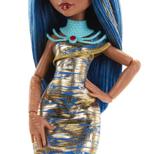 Încarcă imaginea în Galerie, Monster High Papusa Cleo Denile