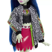 Încarcă imaginea în Galerie, Monster High Papusa Ghoulia Yelps cu Animalut si Accesorii