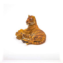 Încarcă imaginea în Galerie, Papo Animale Salbatice Figurina Tigru cu 3 Pui
